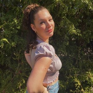 Meet your Posher, Simone